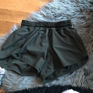 Lululemon army green shorts